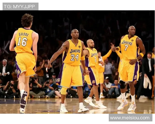 湖人与骑士08年总决赛经典对决回顾与精彩瞬间分析 湖人与骑士08年总决赛经典对决回顾与精彩瞬间分析