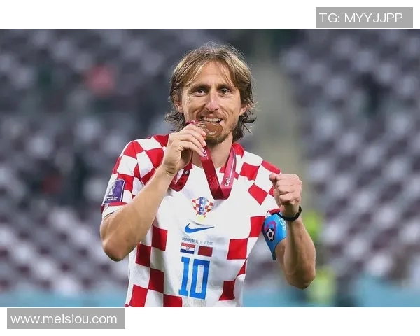 莫德里奇的足球传奇之路：从小镇少年到世界巨星的辉煌历程