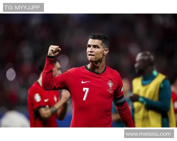 达尼洛的足球旅程:从青涩少年到世界舞台的璀璨明星 达尼洛的足球旅程:从青涩少年到世界舞台的璀璨明星