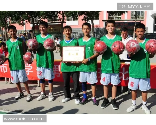 高诗岩：从青涩新星到篮球赛场的耀眼明星之路