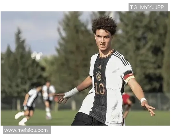 卡马文加：年轻天才如何在足球世界中崭露头角与成就未来